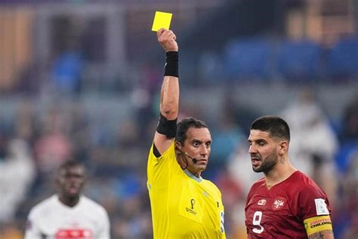 What is Yellow Card Betting?